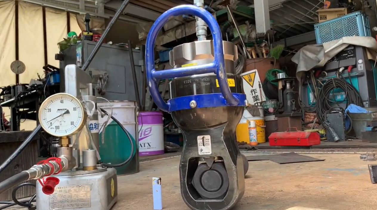 【動画UP!!】大口径ボルトのナットを割ってみた